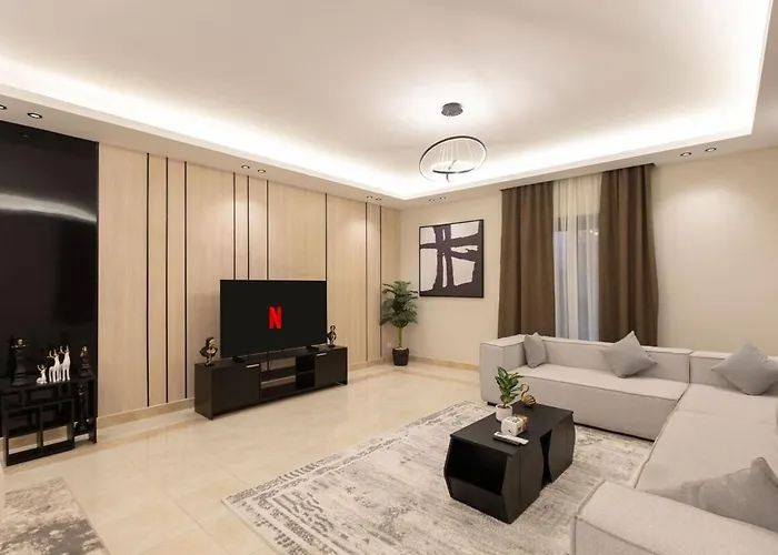 Signature Stays Spacious Luxury Apt